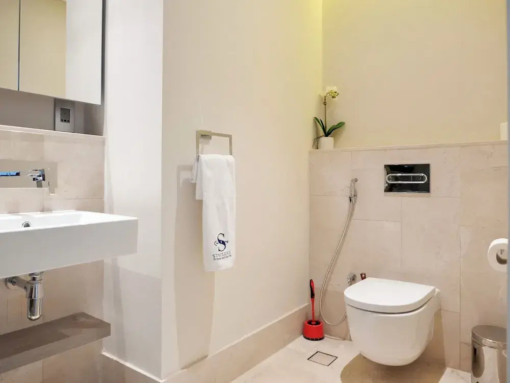 Sea & Garden View Apartments - The 8
