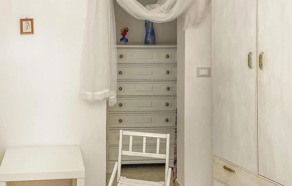 Beautiful Home in Castro With 2 Bedrooms