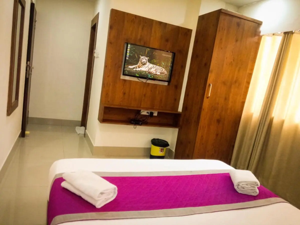 Nexstay Crystal Residency