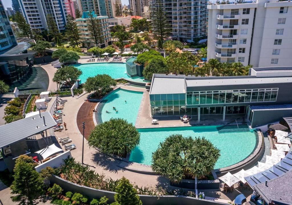 Q1 Resort & Spa - Official