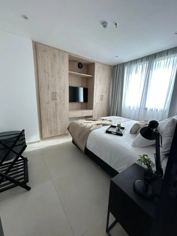 Divina Tower