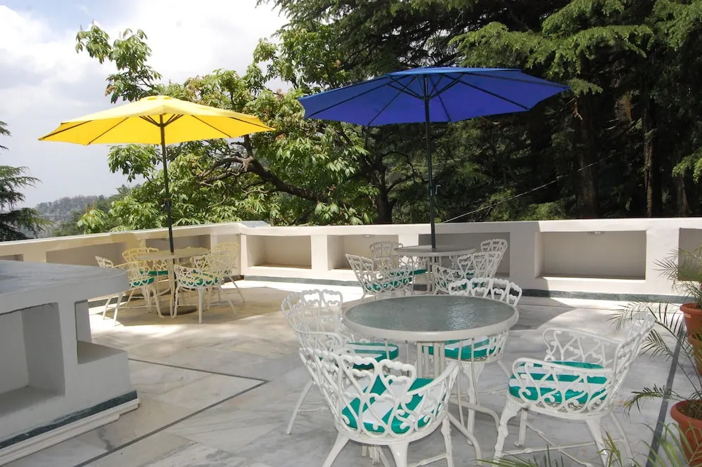 OYO 1636 Hotel Rahat Regency