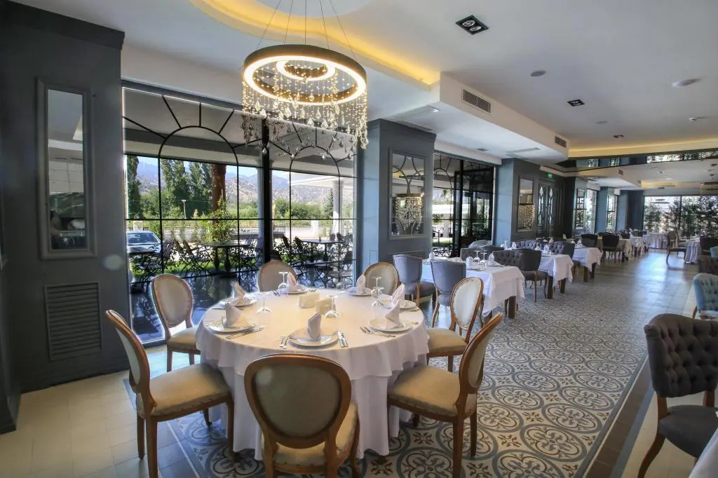 Aymira Hotel & Spa