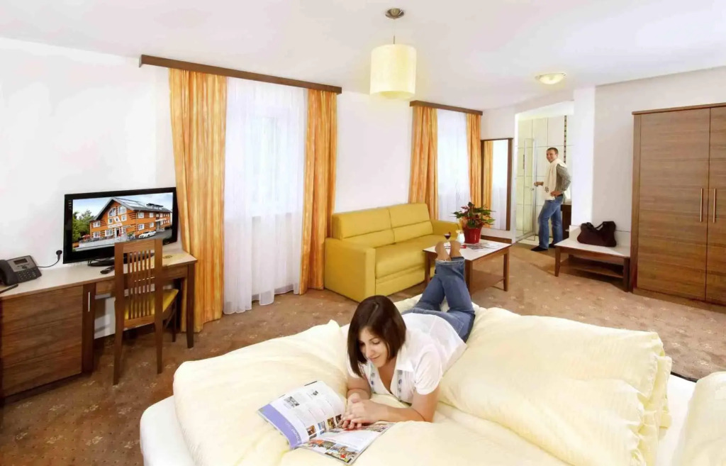 EB Hotel Garni