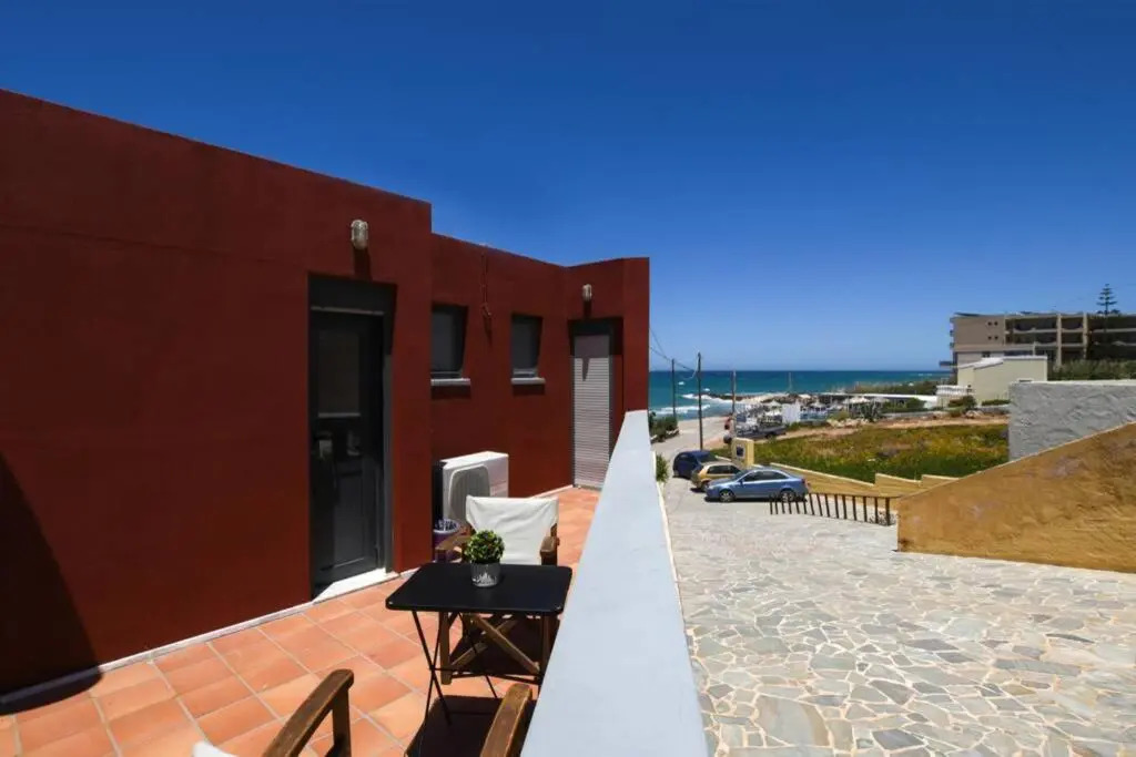 Sunshine Apt- Unique Holidays by the Sea
