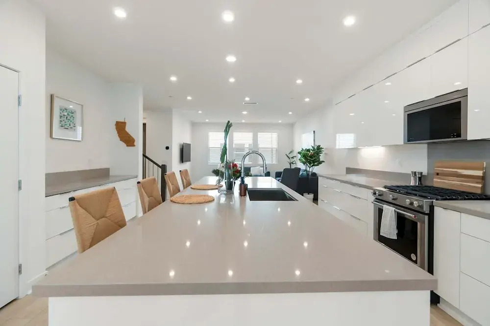 Newly Constructed 4 Bedroom