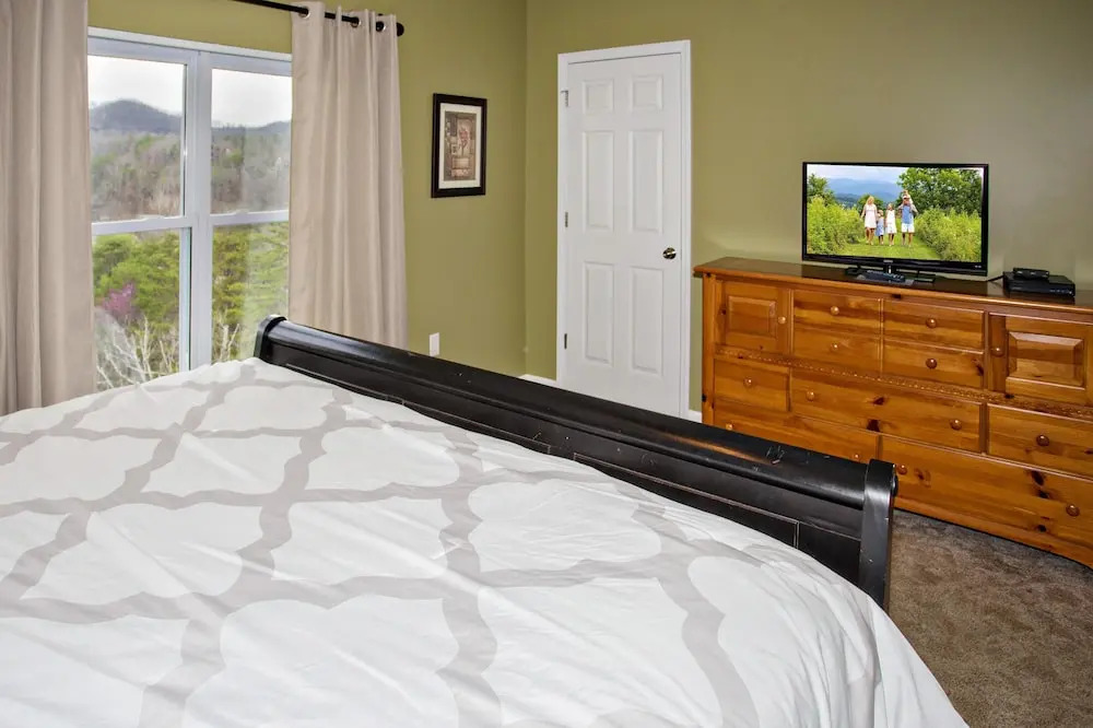 Whispering Pines 544
