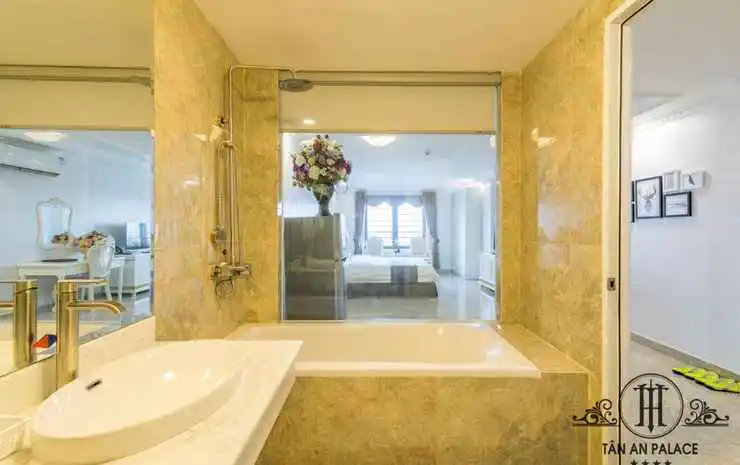 Tan An Palace Hotel & Serviced Apartment