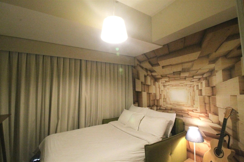 MaxStays - Max Style @ One Eastwood Avenue