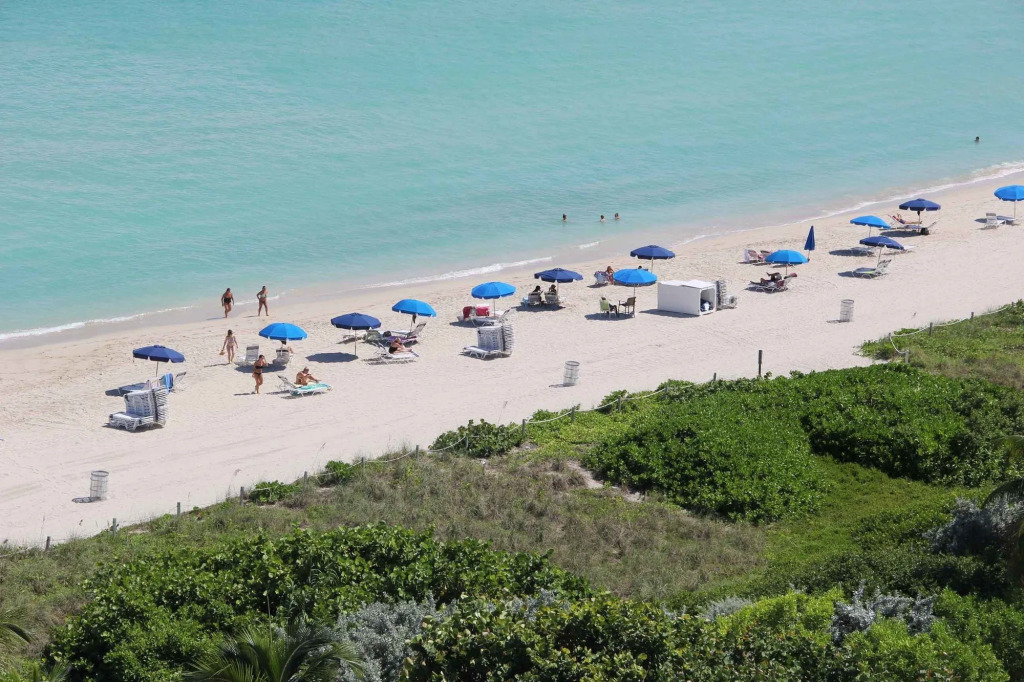 Deluxe Apartments by South Florida Vacations
