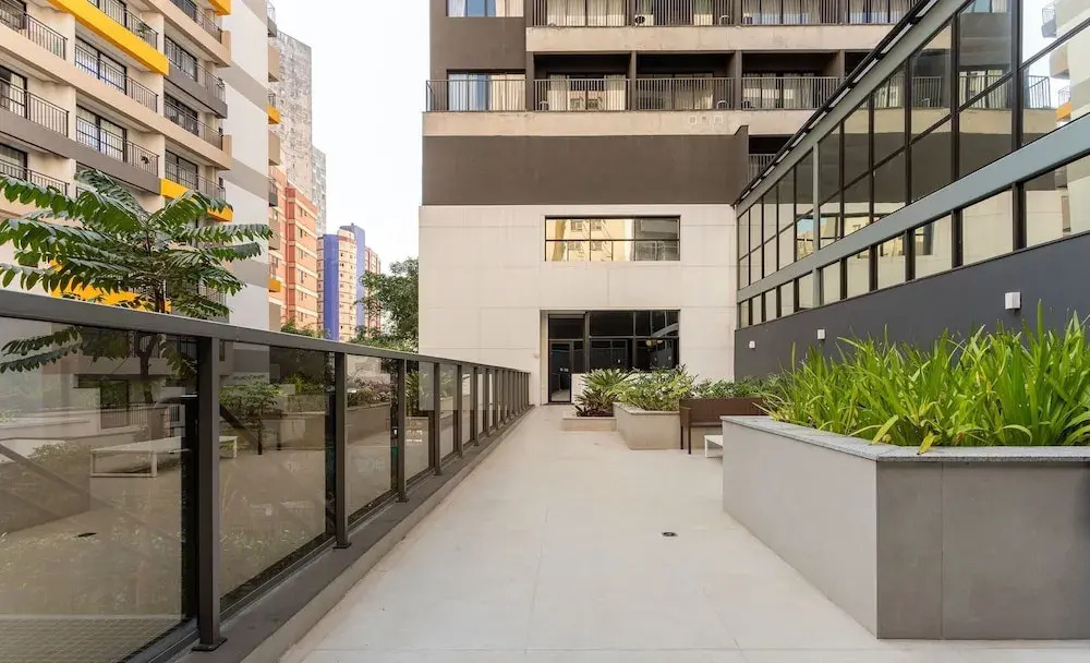 Casa 4Q em Condomínio c\/ Piscina NAT0202