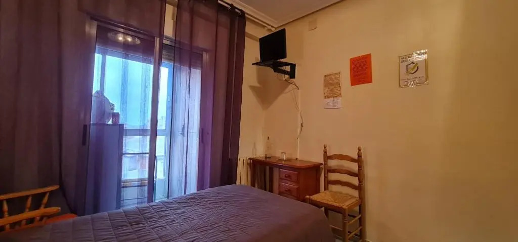 Hostal Ramón y Cajal