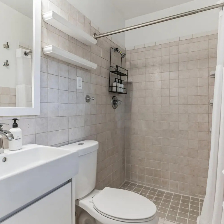 Kasa Laguna 5BD 2BA With Pool Putting Green, Fort Lauderdale