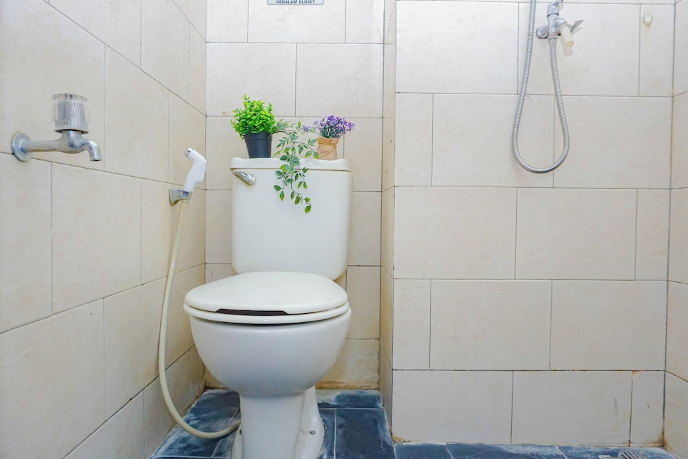 Cozy And Pleasant Studio At Apartment Margonda Residence 1