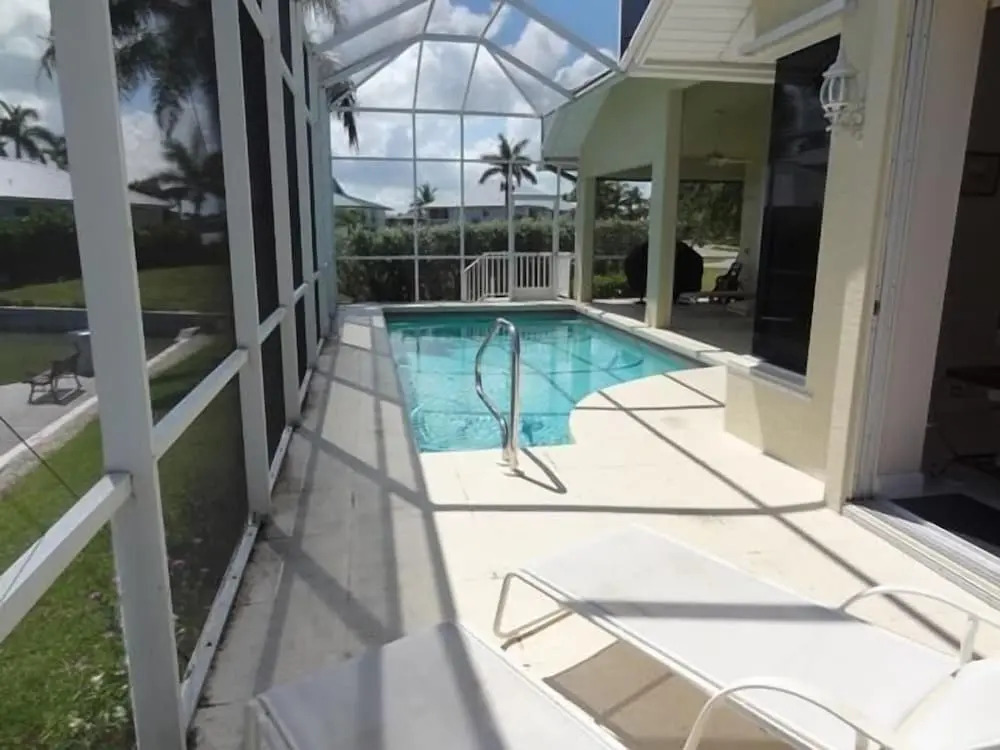 SPIN451 3 Bedroom Holiday Home by Marco Naples Vacation Homes