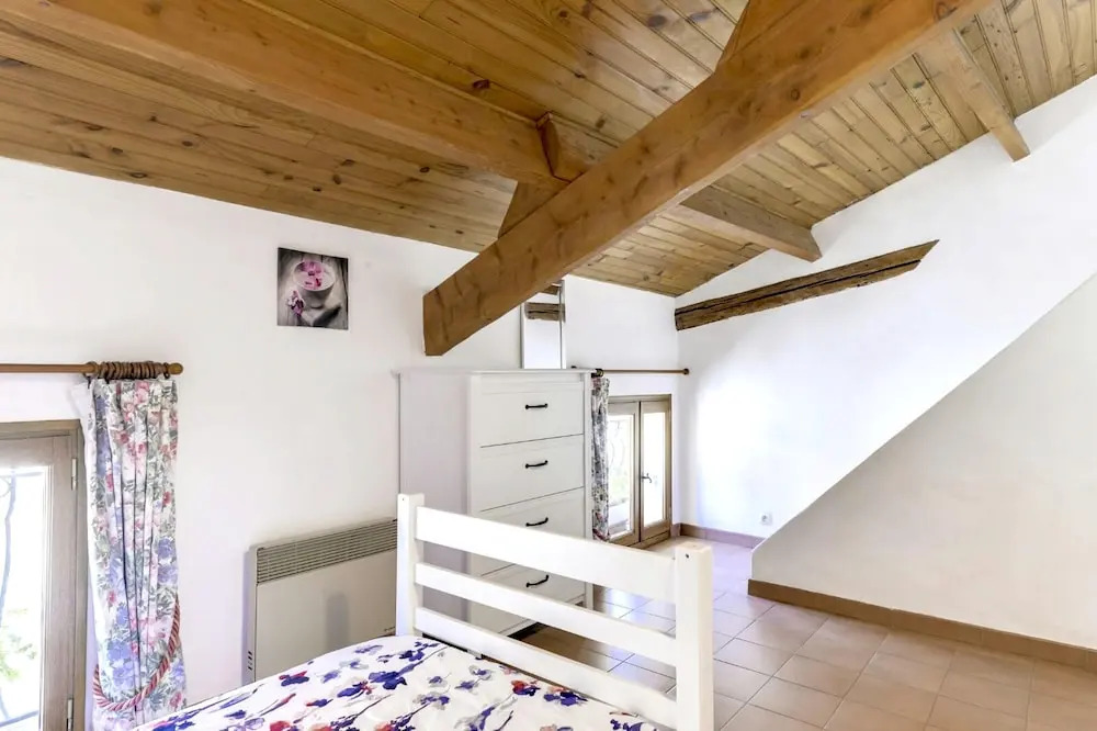 House With 2 Bedrooms in Malaucène, With Wonderful City View, Furnishe