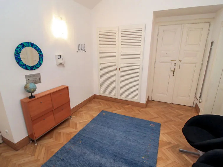 Manes Apartment