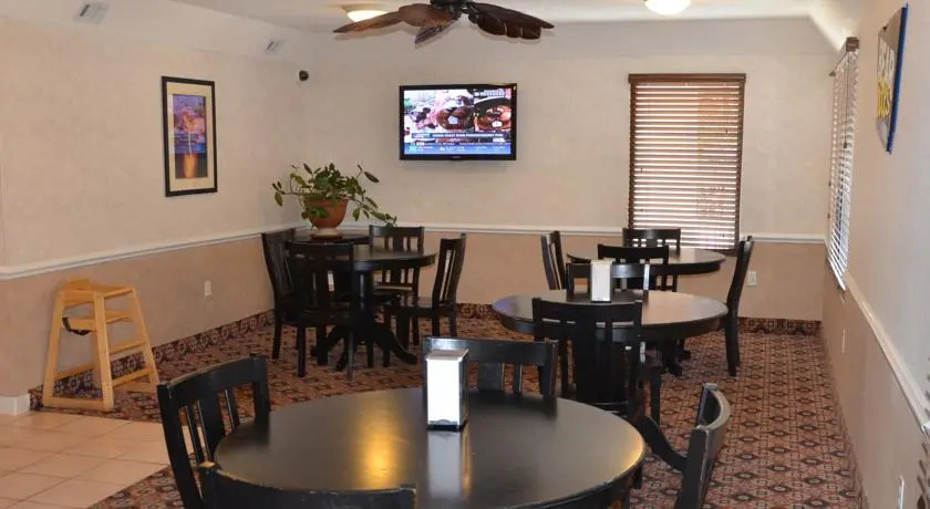 Magnuson Inn and Suites Gulf Shores