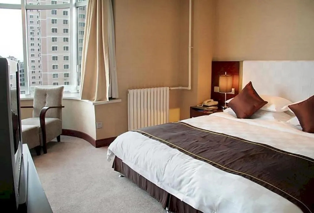Rising International City Hotel