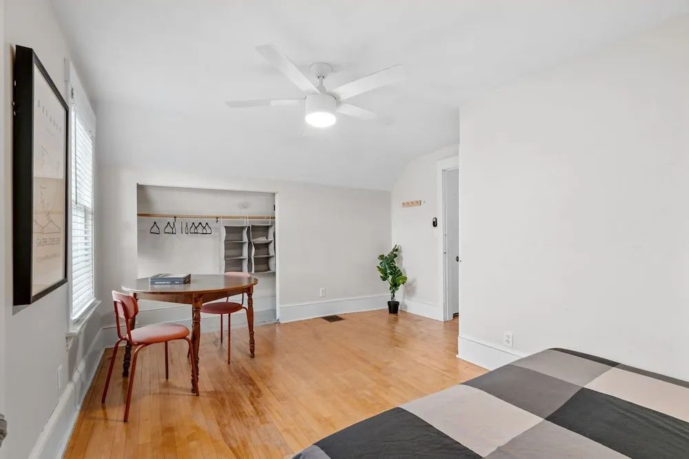 Sheridan Cottage (No Front Desk)