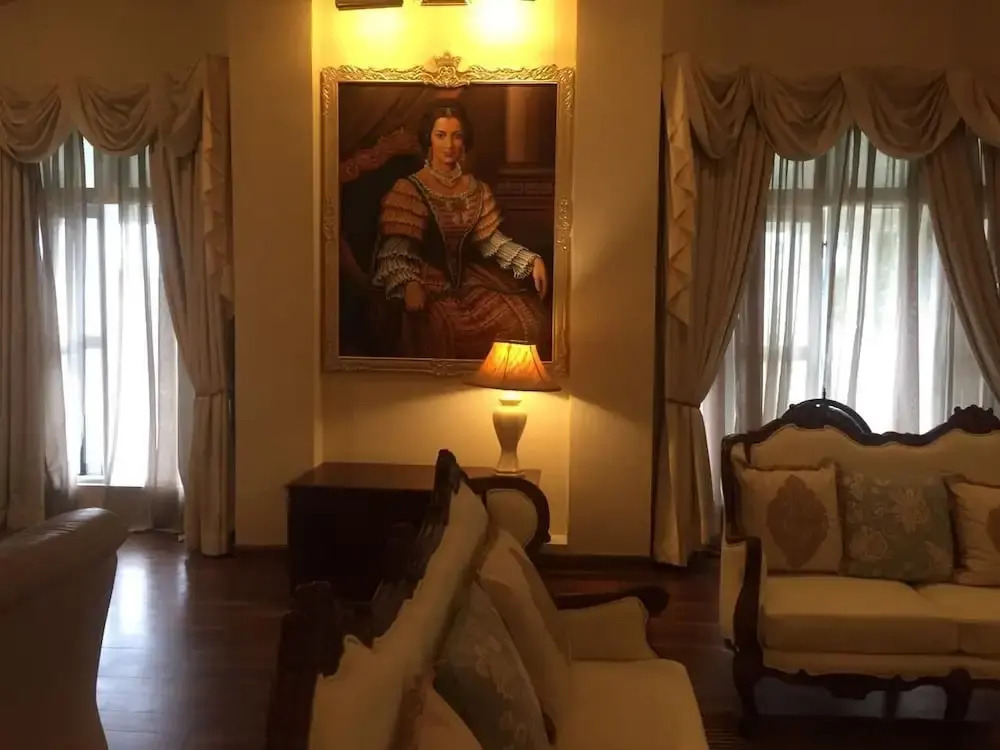Grand Bungalow Nuwara Eliya by Seven Angels