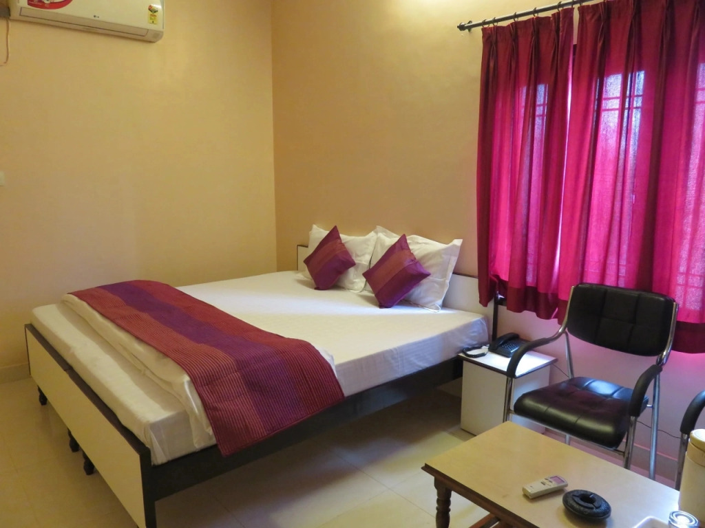 Hotel Aarjee Crescent Jaipur