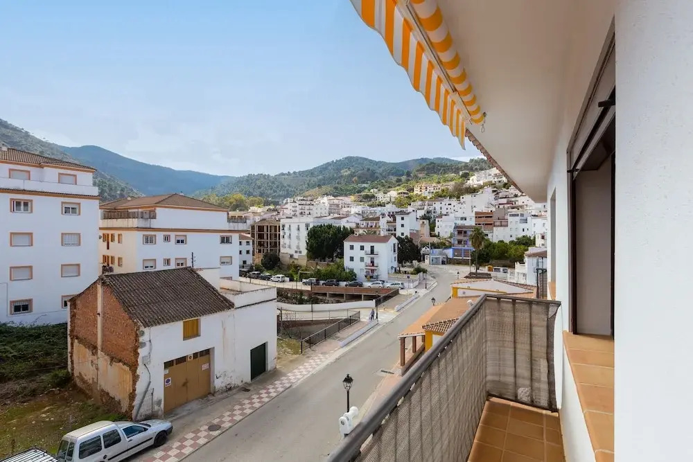 Tolox 2 in Tolox With 1 Bedrooms and 1 Bathrooms