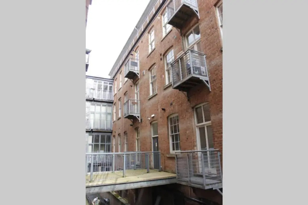 Smart 1 Bedroom City Centre Apartment