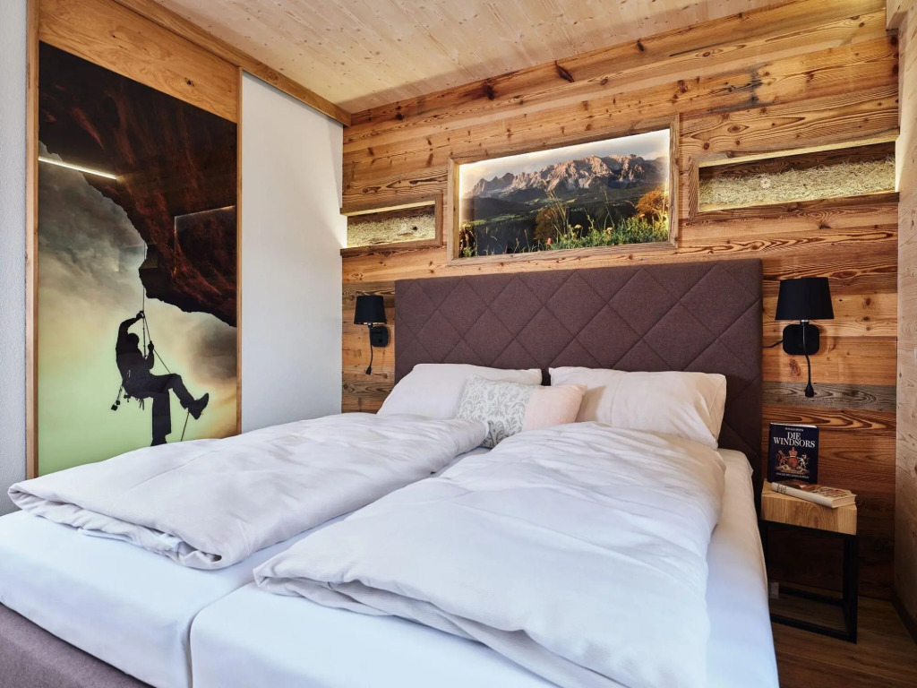 Luxury Chalet in Ennsling near Schladming with Private Spa