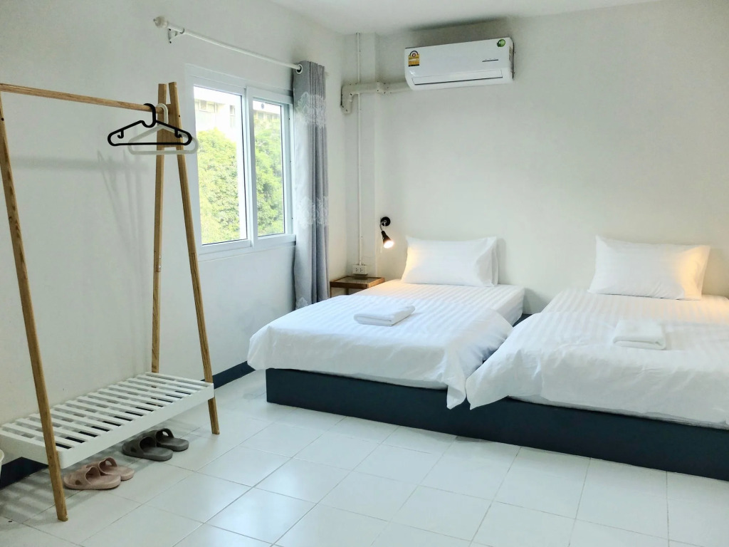 Diamond & Rust Hostel