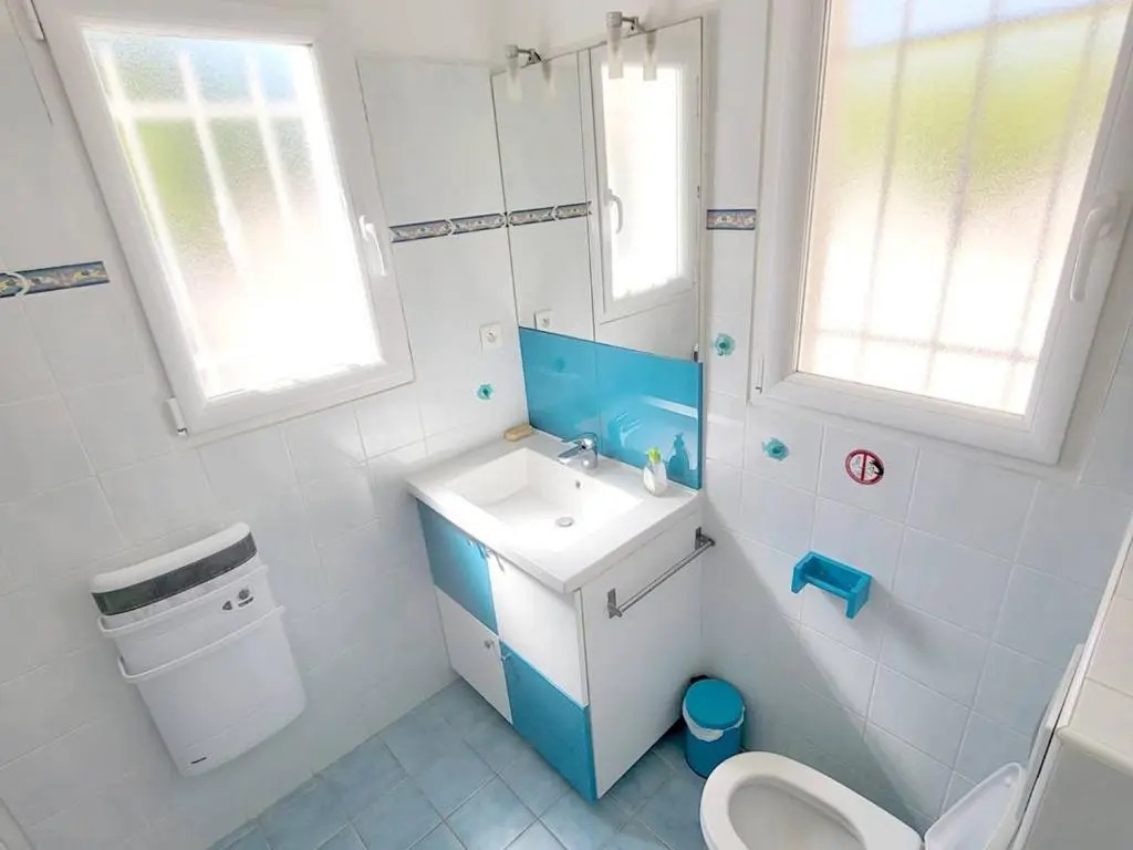 Villa Six-Fours-les-Plages, 5 pièces, 9 personnes - FR-1-316-39