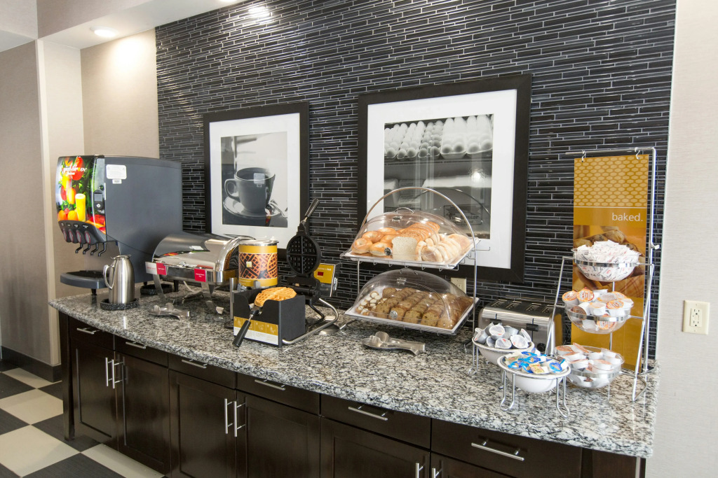 Hampton Inn & Suites Oklahoma City Airport