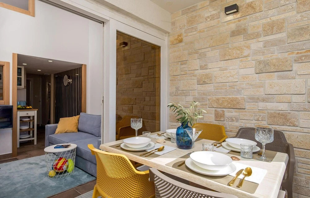Amazing Apartment in Gajac With 2 Bedrooms and Wifi