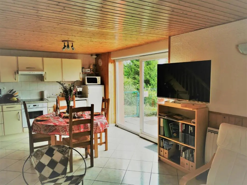 Maison indépendante avec jardin, terrasse et cheminée à Saulxures-sur-Moselotte - FR-1-589-339