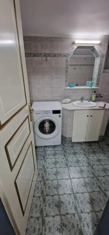 Voulas Apartment