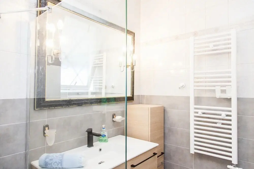 Modern apt.with sea view in Glyfada