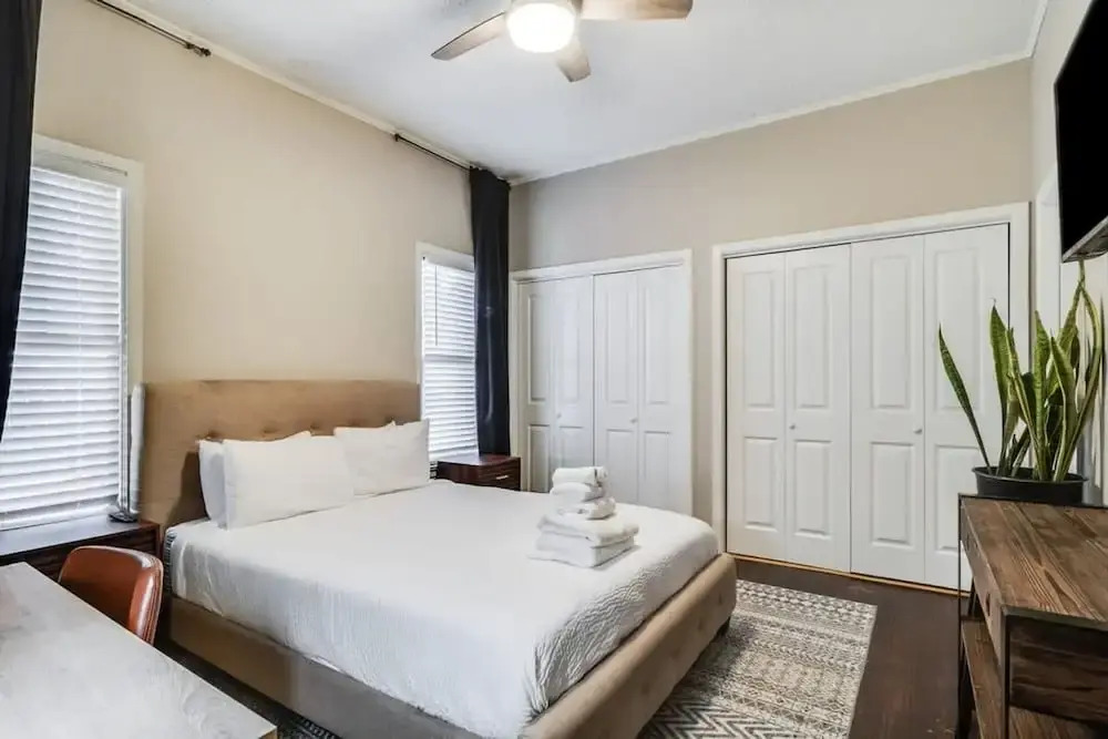 Jefferson Rental in Lafayette
