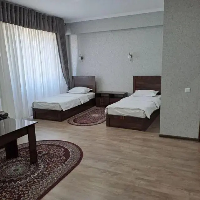 Гулистон Гранд