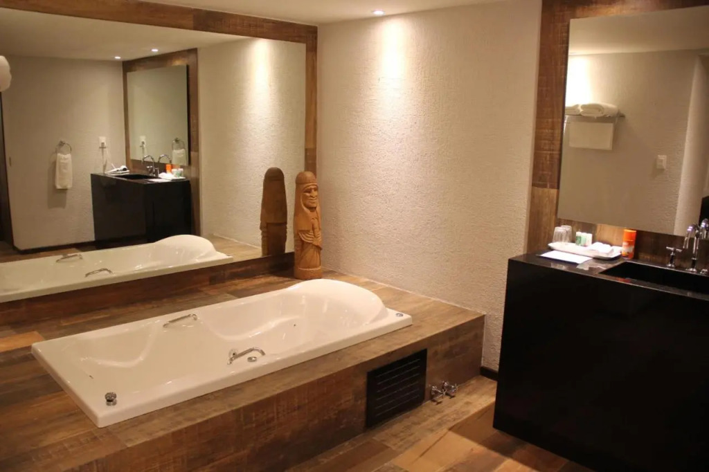Yacht & Golf Club Paraguayo, a Tribute Portfolio Resort