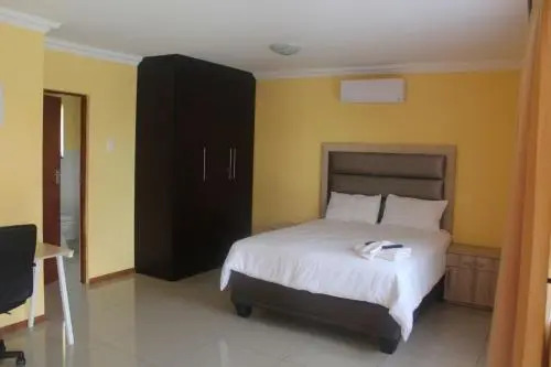 Mbopha Guest House