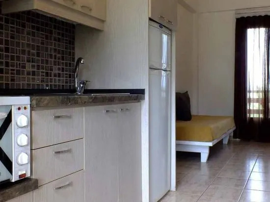 Christaras Apartments
