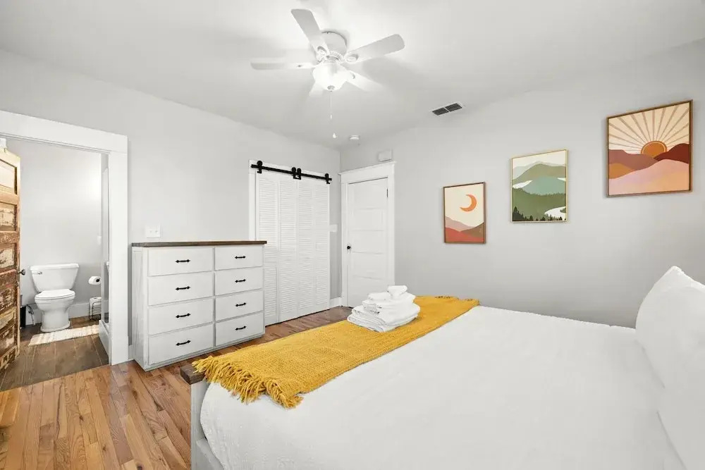NEW Lakeland Landing Cute Bungalow by Downtown