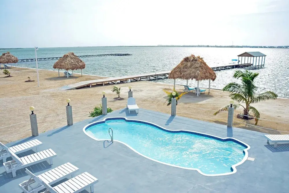 Casas de la Caye Villas