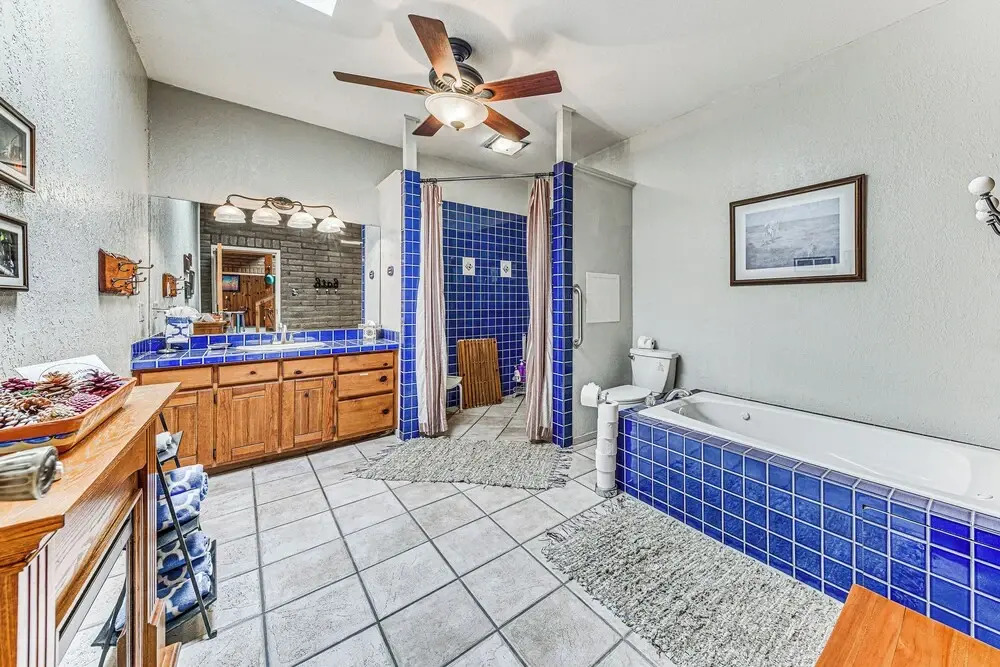 Spacious Alto House on 8 Private Acres w/ Hot Tub!