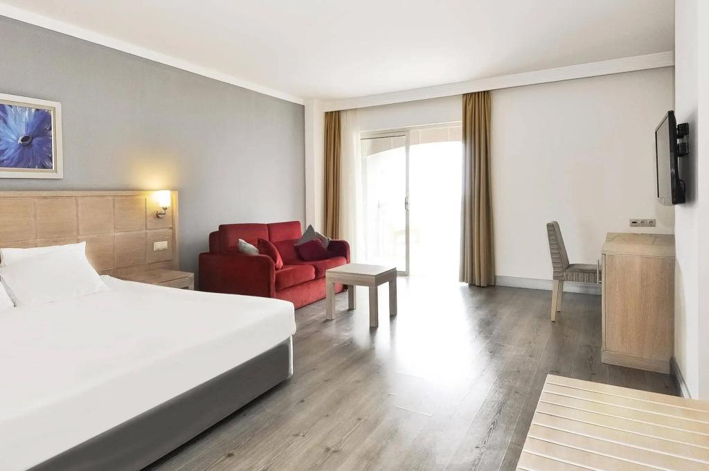 DoubleTree by Hilton Antalya-Kemer All-Inclusive Resort