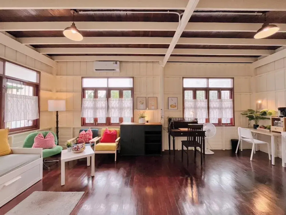 White & Green Boutique Homestay