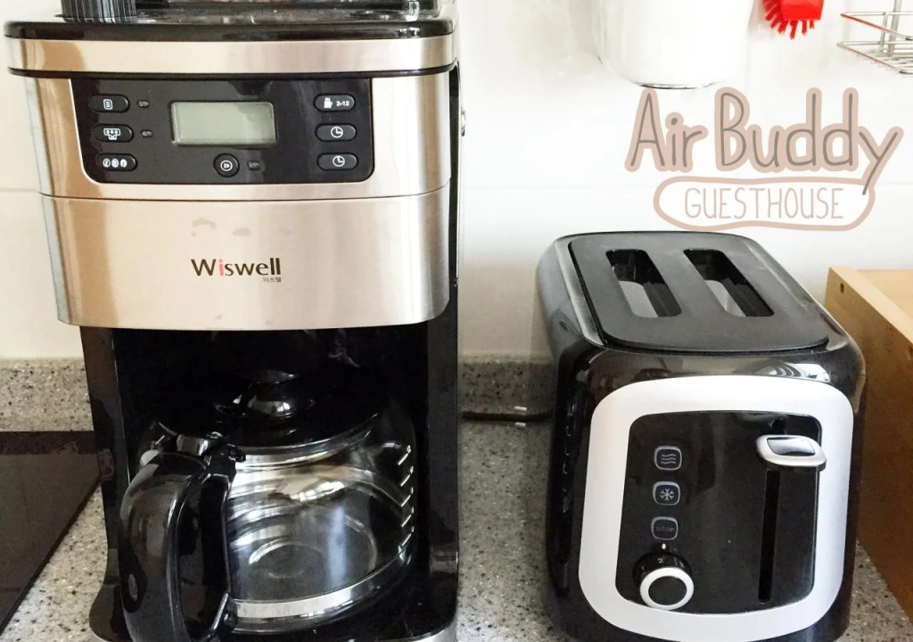 Airbuddy Guesthouse - Hostel