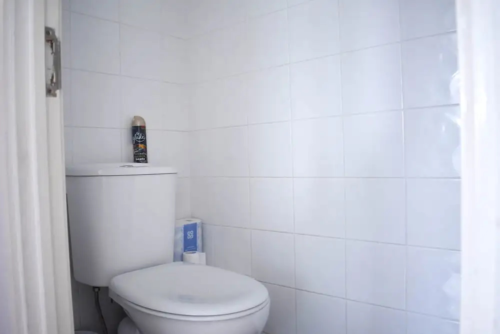 2 Bedroom Flat With Balcony Overlooking the Sea
