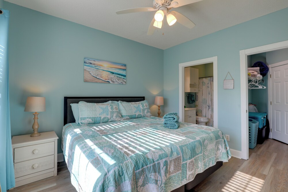 < 5 Mi to Private Beach Access! Myrtle Beach Condo