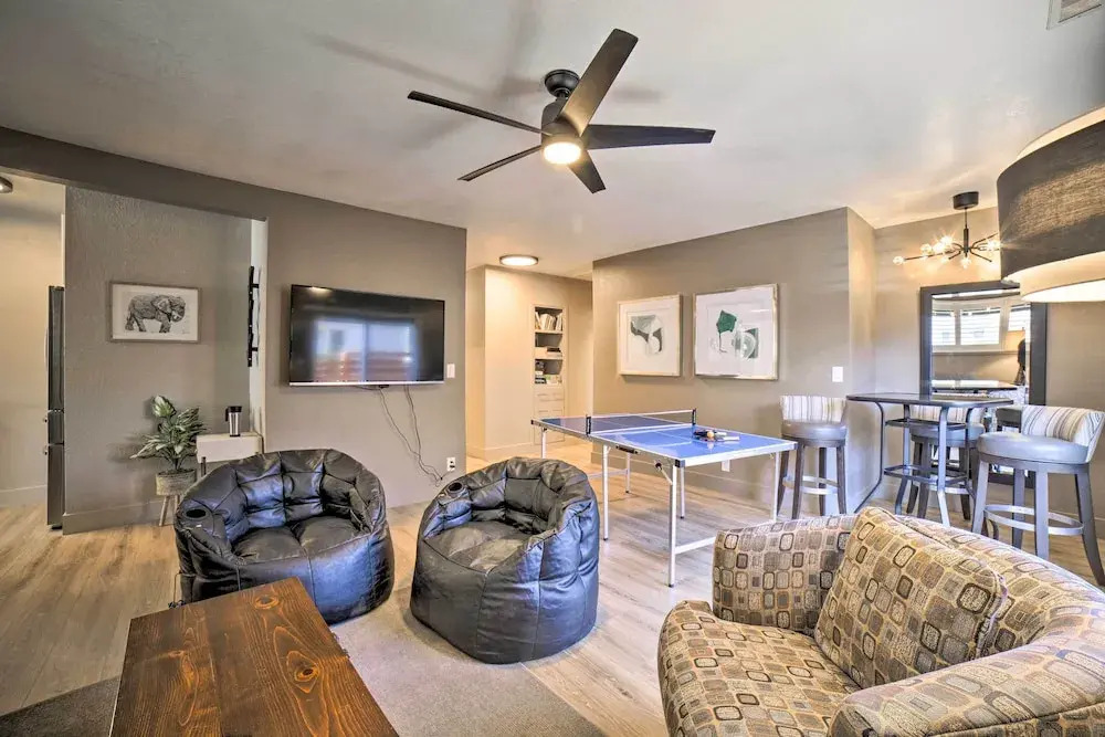 Game Room & Putting Green: Reno Home!